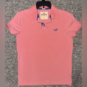 Hollister Men's Stretch Icon Polo in Salmon with Blue Seagull Logo ~ Size Small